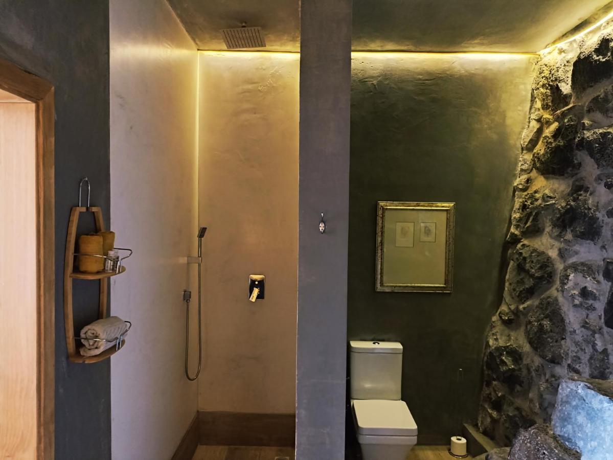 Les Terrasses Suites Calheta  Esterno foto