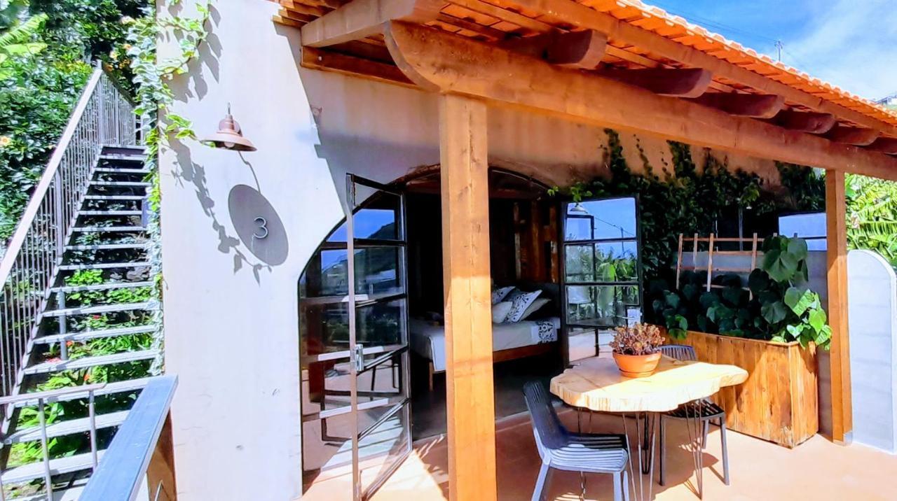 Les Terrasses Suites Calheta  Esterno foto