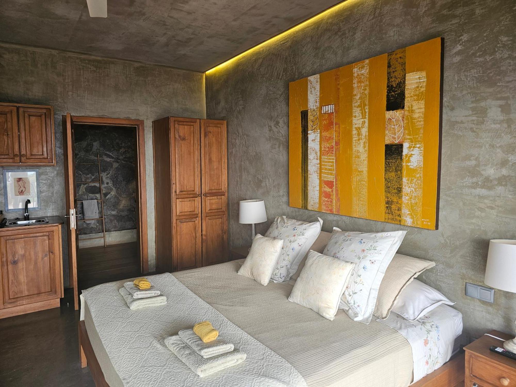 Les Terrasses Suites Calheta  Esterno foto