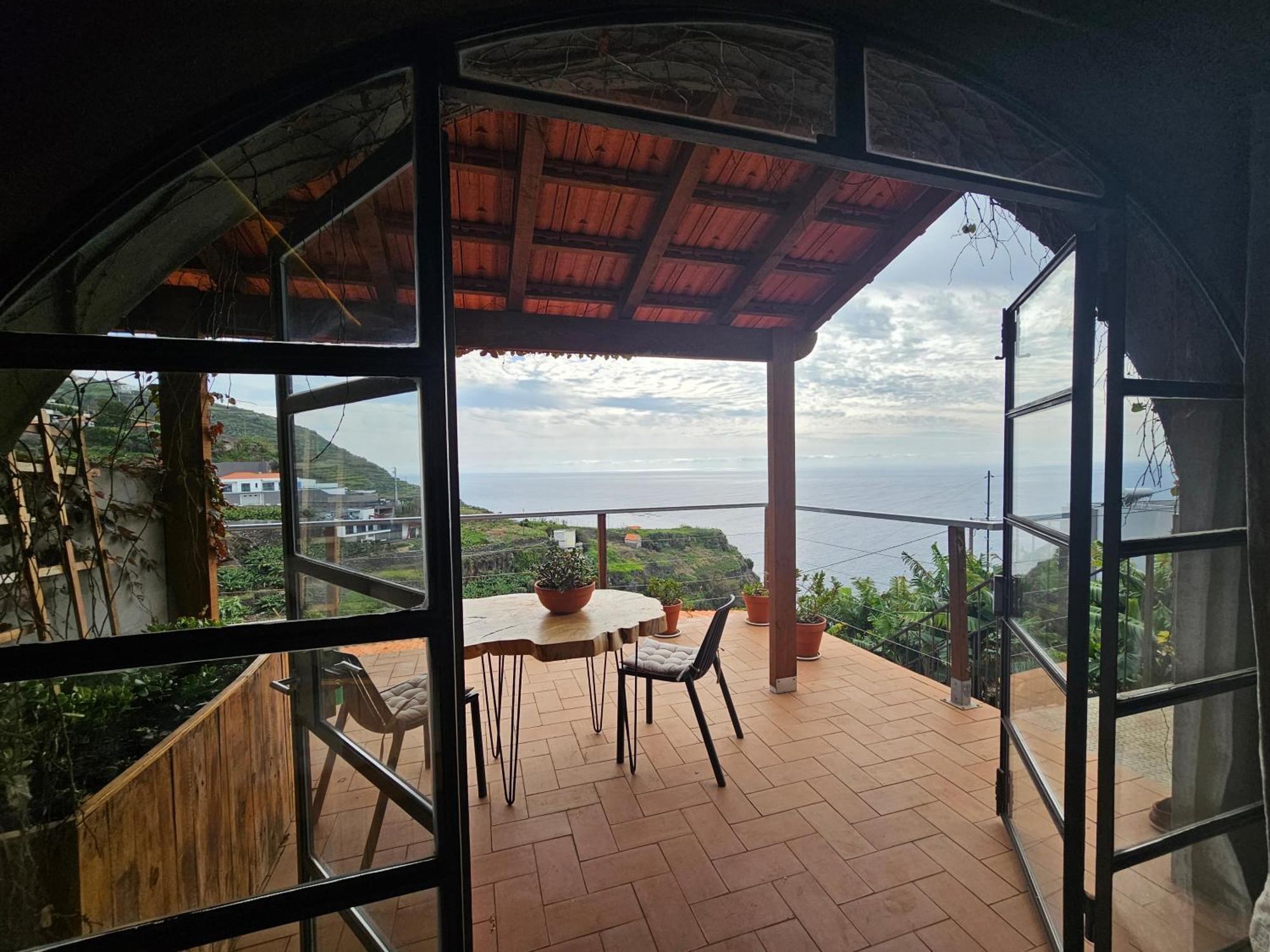 Les Terrasses Suites Calheta  Esterno foto