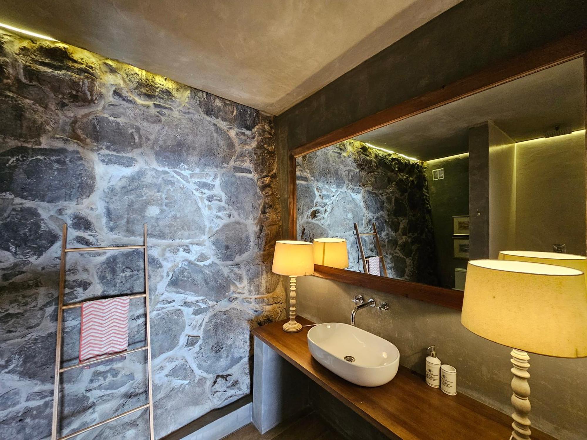 Les Terrasses Suites Calheta  Esterno foto