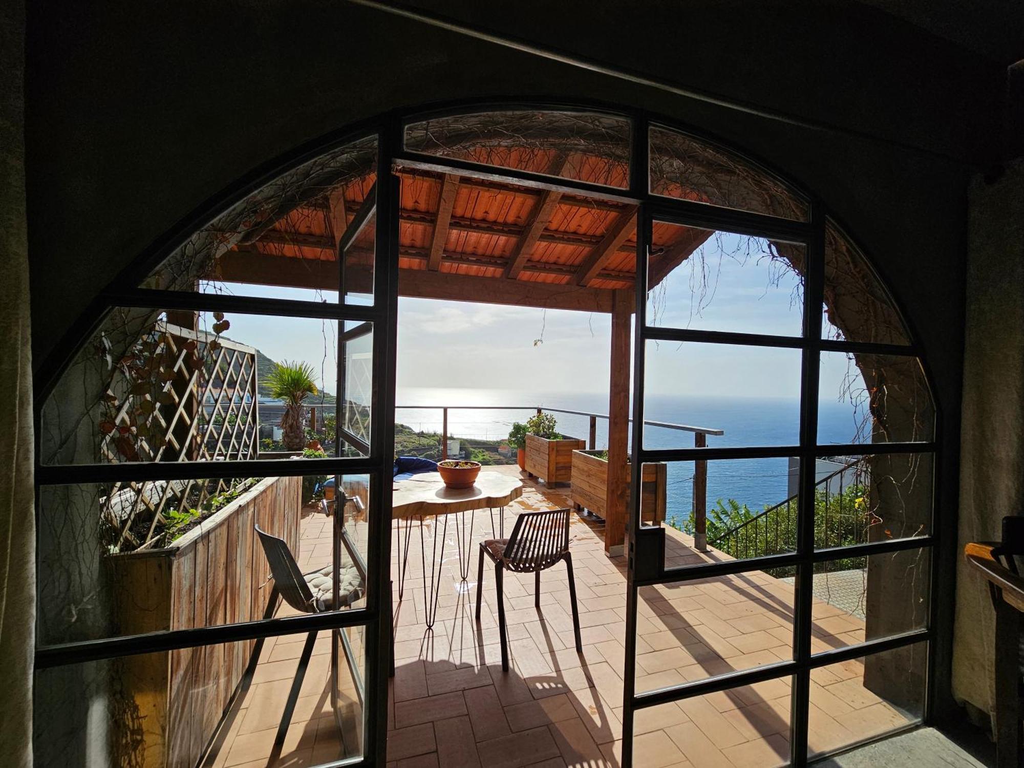 Les Terrasses Suites Calheta  Esterno foto